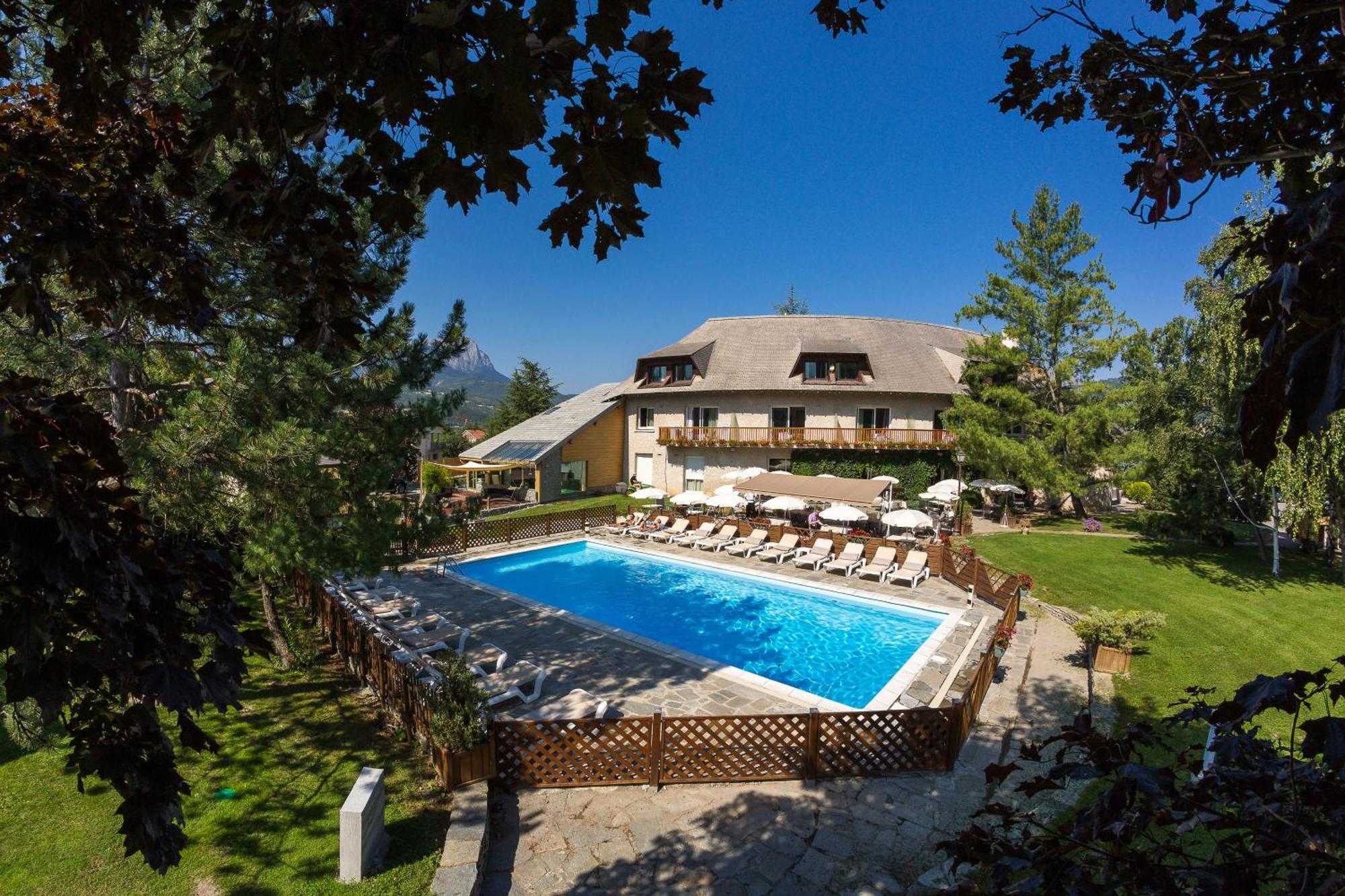 Hotel & Spa Les Bartavelles Crots Zewnętrze zdjęcie